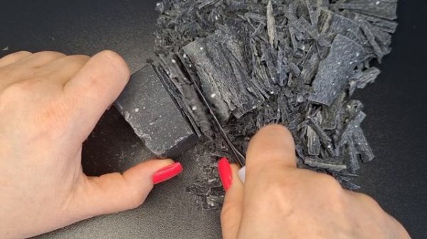 🔪🔪Режу мыло с активированным углём🔪🔪
🔪🔪Cutting soap with activated charcoal🔪🔪