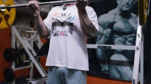 ГОЛУБОЧКИН КАЧАЕТ РУКИ ТАТВОЛУ И МНЕ