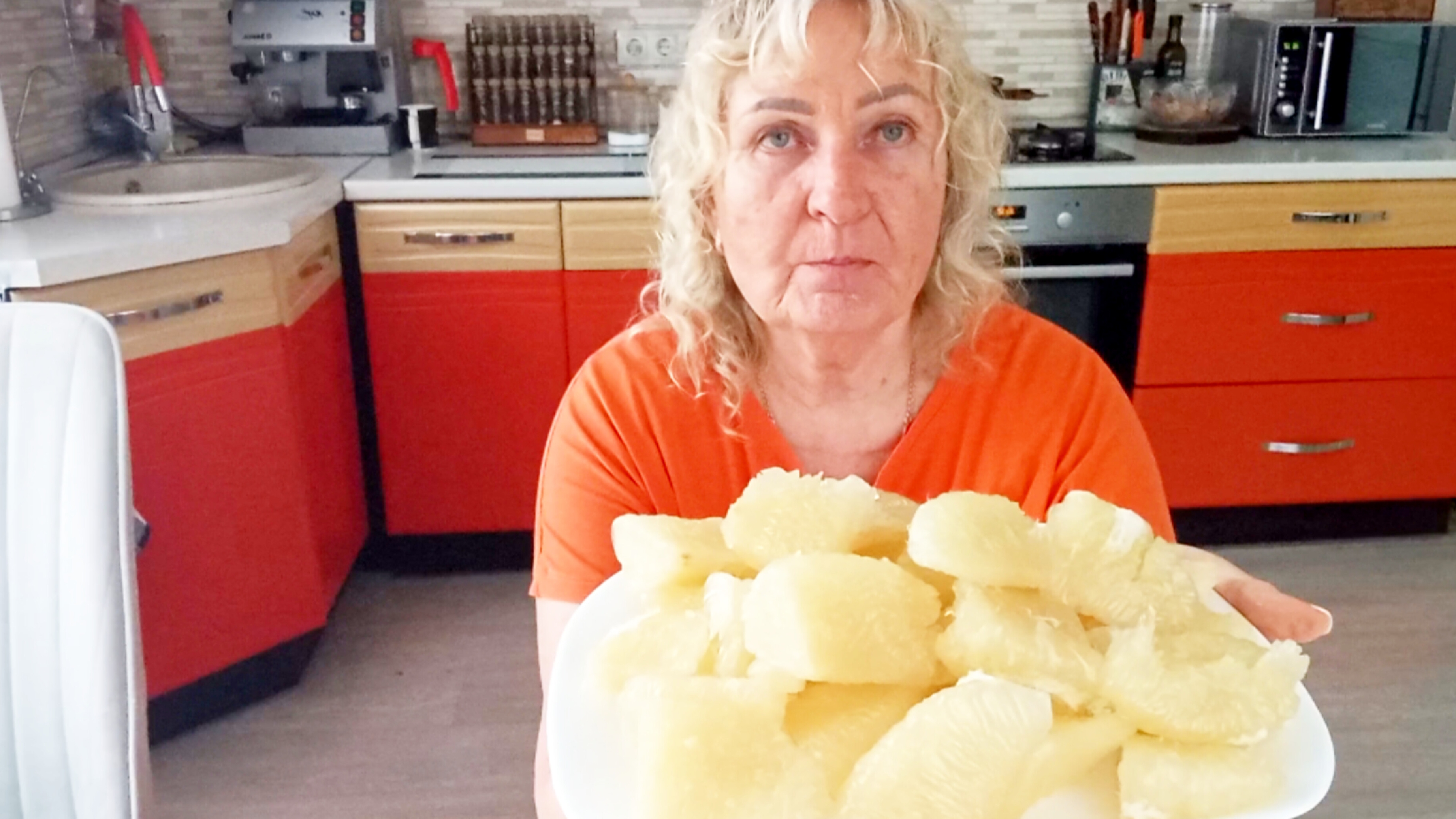 Как быстро и легко почистить ПОМЕЛО, нарезка полудольками.