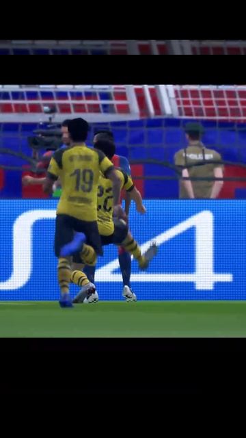 Fifa 19 За что пенальти?!