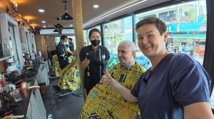 Нашли СЕМЕЙНОГО барбера в Паттайе! ЭКОНОМЛЮ на стрижке) Про  ДОВЕРИЕ! Прогулка по Джомтьен Пляж Влог