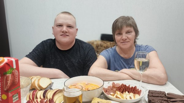 Приехала в Киров ,поездка по городу и по магазинам .