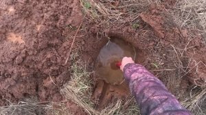 Думал клад копаю... С разведкой по заброшенным деревням весной.