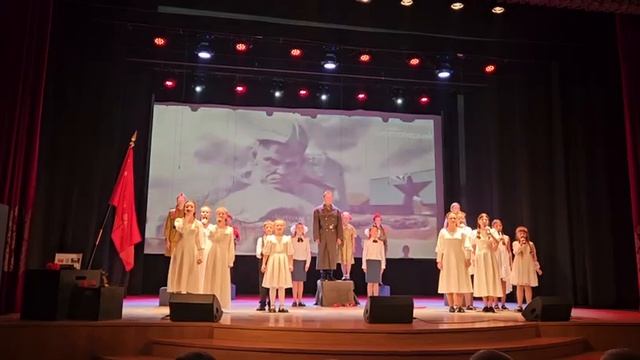 Я хочу, чтобы не было больше войны» (слова и музыка Анны Петряшевой) смотреть онлайн