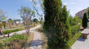 Словно попали в древнюю Грецию идем по комплексу Новый Херсонес в Севастополе на Чёрном море