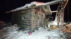 ЖЕРЛИЦЫ ПРИНОСЯТ ТРОФЕИ. РЫБАЛКА НА СЕВЕРЕ. ТАЁЖНАЯ ИЗБУШКА ПРИЮТИЛА РЫБАКОВ. ХОТ-ДОГ ДЛЯ СОБАКИ