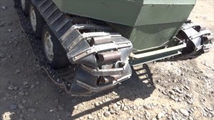 Гусеничный вездеход. Траки гусениц не выдержали испытаний.