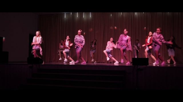 "Новогодний концерт" смотреть онлайн