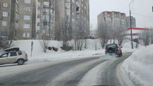 Мурманск, много снега и туман  ( Ленина 94 ) .