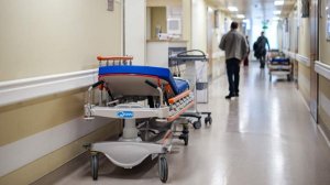 Восемь человек госпитализированы после обвала крыши цеха в Липецкой области