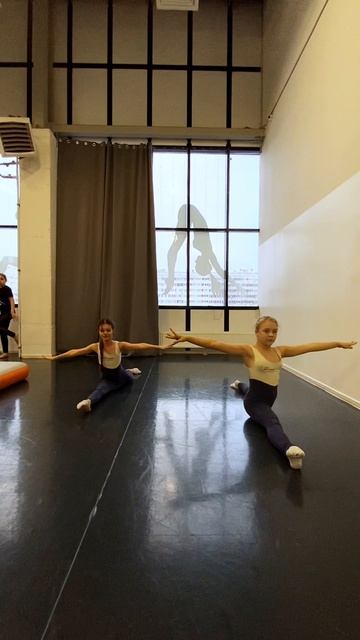 Акробатика♥️ #студияаннысеровой #рекомендации #тренды #акробатика