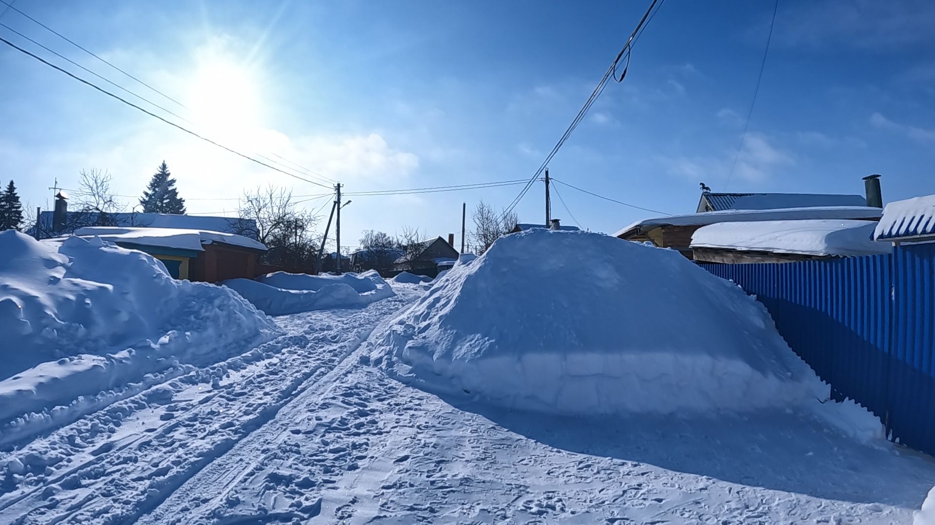 Зима отдает долги.