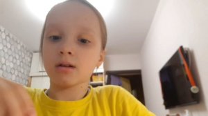 Делаю жёлтый макияж