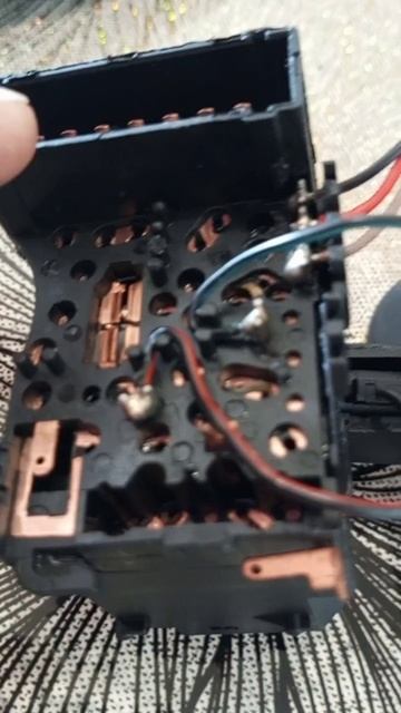 Не работает поворотник или звук сигнал Рено Лада Ларгус. Исправляем