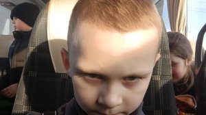 В автобусе либо до 17:00 или до 19:00