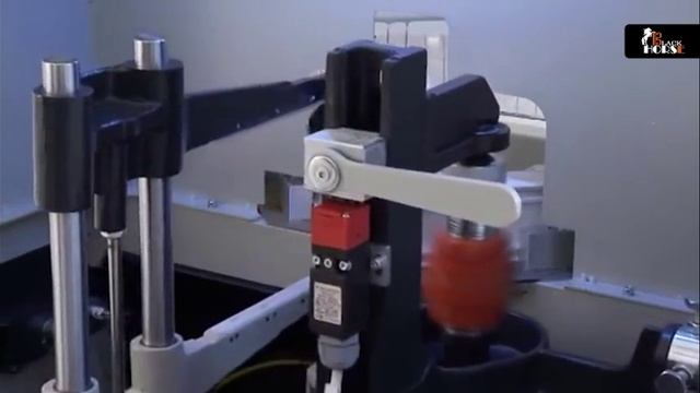 79 — Автоматический станок для зачистки углов и фрезеровки импоста Kaban CH3040 79 — Автоматический станок для зачистки углов и фрезеровки импоста Kaban CH3040