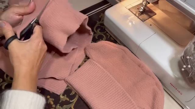 Всего один шов Крутая переделка из свитера