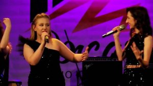 Невозможное без инструментов: женский хор а капелла в душевном исполнении.