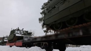 «Уралвагонзавод» сообщил о поставке в войска партии новых бронированных ремонтно-эвакуационных машин