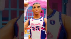 Кен впервые кормит малыша! ЧТО МОЖЕТ ПОЙТИ НЕ ТАК? #Barbie #длядетей #shorts