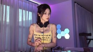 Kira X - 2026 house mix bouncy groove