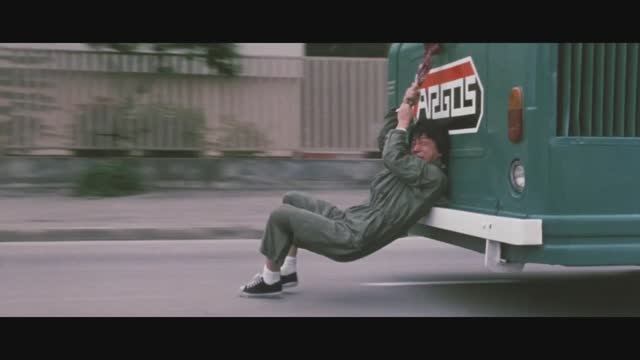 Полицейская история: Чен догоняет автобус