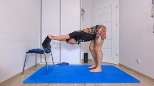 Через НОГИ поможете СПИНЕ. Будет легче СПИНЕ, только делай растяжку для НОГ. СЕРГЕЙ ЛАГОДА.