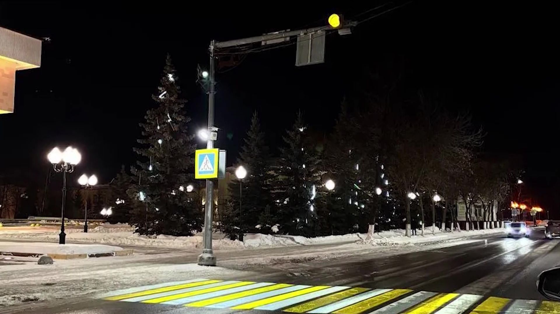 В Уфе на улице Советской появился инновационный проекционный пешеходный переход смотреть онлайн