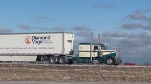 На трассе . Какие траки ходят по трассам Америки