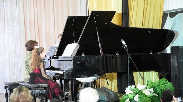 И. Гайдн - Венгерское рондо, Х. Малатс - Испанская серенада (Юрченко Надежда, преп. Власюк О.М.)