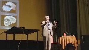 Хуже эволюция пошутить не могла