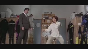 Полицейская история 4: Первый удар: Чен, амбал и ядовитые морские ежи