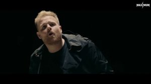 Tom Walker — Leave a Light On