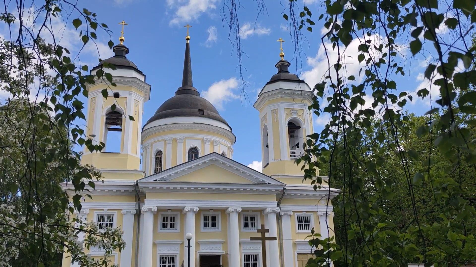 Церковь Преображения Господня  и церковь Фомы Апостола в Пехре-Яковлевском