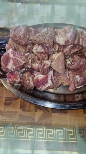 Сочный шашлык в изысканном маринаде.