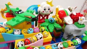 СТРОИМ ГОРКУ ДЛЯ ШАРИКОВ С САМОЛЕТАМИ КАТАЕМ ШАРИКИ ВИДЕО ДЛЯ ДЕТЕЙ ДЕТСКИЙ КАНАЛ ИГРАЛКИ-ЗАЛИПАЛКИ