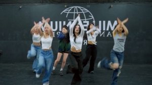 NMIXX “TIC TIC (Feat. Pabllo Vittar)” Dance Practice Preview Mirror