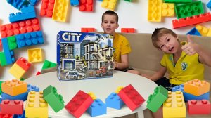 Собираем с братом конструктор "Полицейский участок" Lego Sity