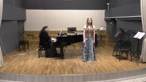 А.Вивальди, обр. А.Джентили «Ария Странника»,  Укр. нар. песня в обр.  Л.Яшенка «Глибока кирниция»