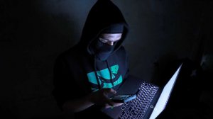 Мошенники придумали новую схему обмана россиянок перед 23 февраля