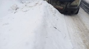 ЧП. Мы чуть не свалились в овраг пропуская встречную машину.