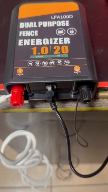 Видеообзор электропастуха - генератора импульсов LFA100D