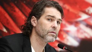 Легендарный хоккеист Ягр завершил карьеру в 54 года и побил рекорд Хоу