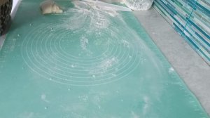 Счастье не бывает громким, оно тихое, уютное, родное.