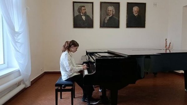 С.Майкапар-Маленькая сказка.Исп.Кутыгина Мария 3кл.