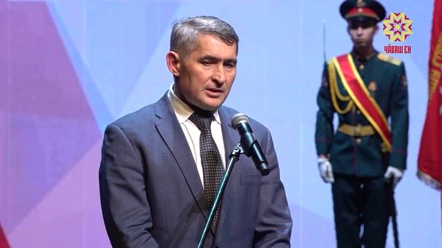 В преддверии Дня защитника Отечества Олег Николаев вручил участникам СВО государственные награды смотреть онлайн