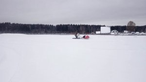 как едит буксировщик по глубокому снегу