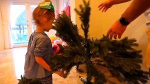 Готовимся к Новому Году, Покупаем ёлку и Деда Мороза
