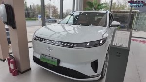 Dongfeng Yipai eπ 008 ( EP 008 )