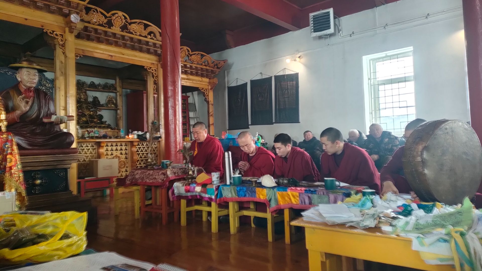 Село Бурсомон. Молебен.